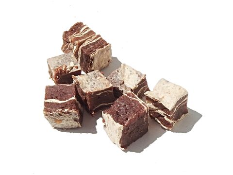 Magnum Beef & Cod Cubes 250 g   