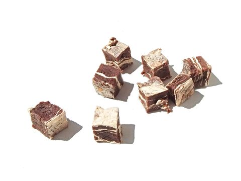 Magnum Beef & Cod Cubes 250 g   