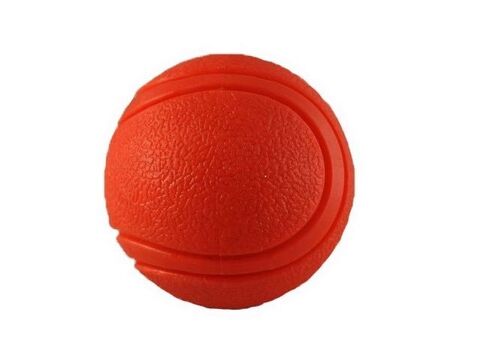Magnum hračka pro psa míček 5 cm tvrdá guma červená