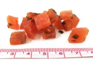 Kostičky kuřecí s mořskou řasou 100 g
