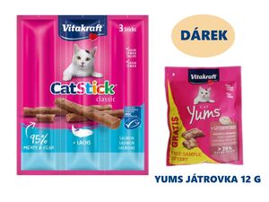 Vitakraft Cat Stick losos 3 x 6 g+dárek Vitakraft cat Yums 12 g játrovka