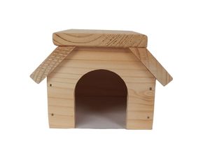 Truhlářství Zimný Domek pro myšku valbová střecha 9,5 x 7,5 x 12 x 5 cm ZV 116