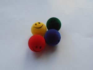 Tommi hračka pro kočku míček semiš 4 cm modrý